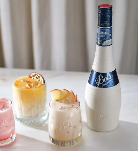 Lichior Bols Yoghurt /