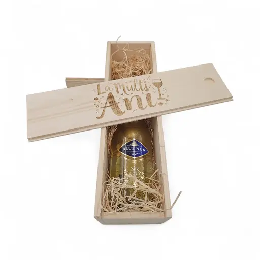 Cadou Cutie Lemn Personalizata Vin Spumant Alb Blue Nun Gold 24 K Edition, Cutie Lemn Personalizata