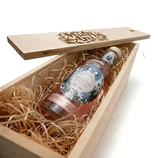 Pachet Cadou Cutie de Lemn Personlizata Gin Des Moisans Ginetic Dry Rose