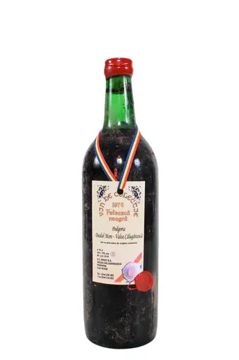 Vin rosu Feteasca Neagra Dealu Mare 1974