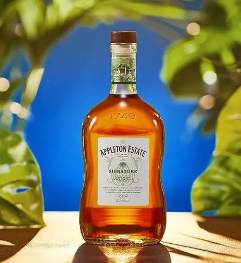 Rom Appleton Estate Signature